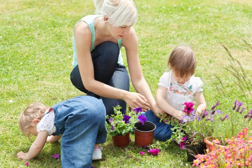 Supplier audit and due diligence process for Farringdon gardeners